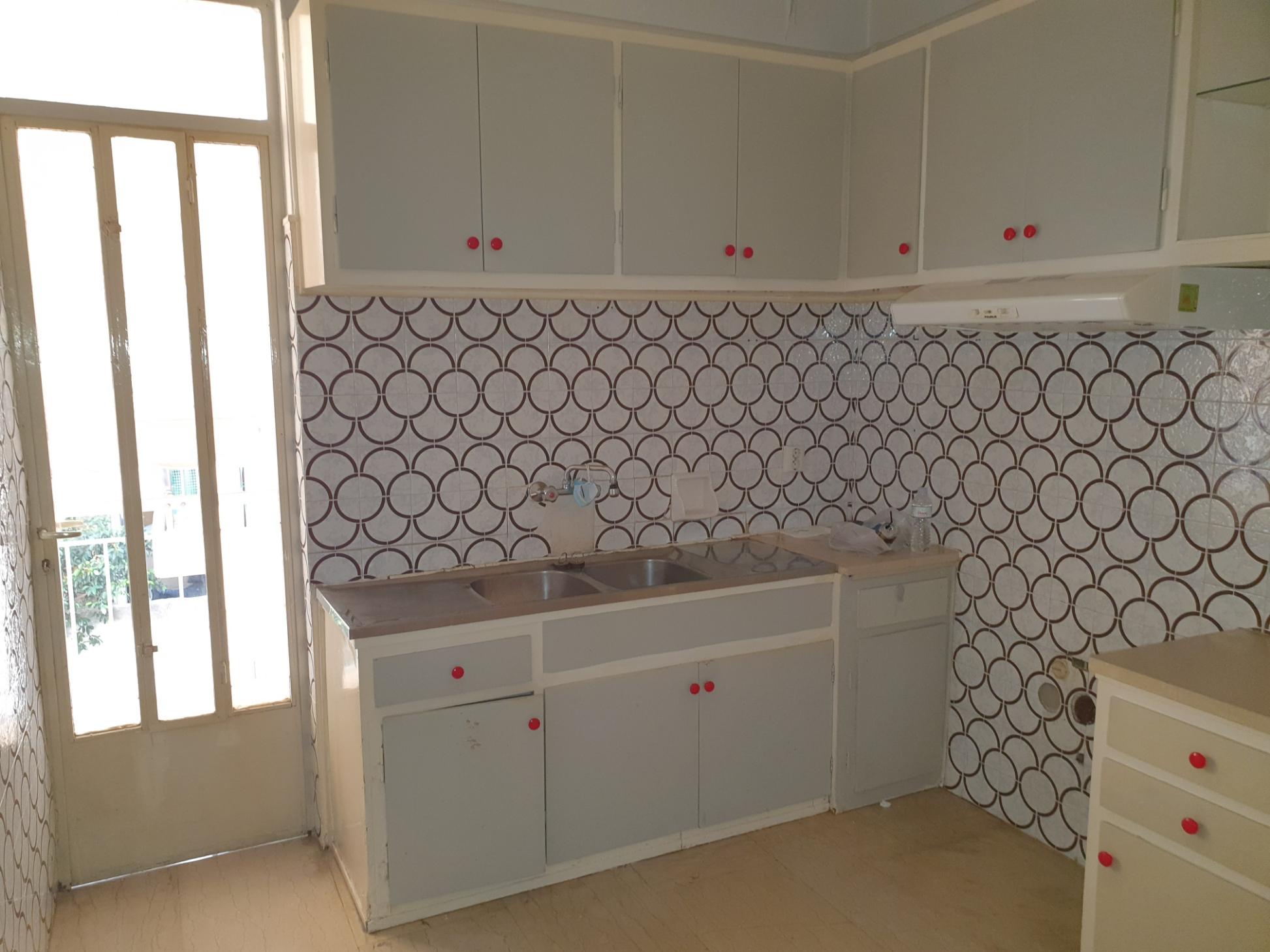 Ανακαίνιση κουζινας στην Καλλιθέα πριν